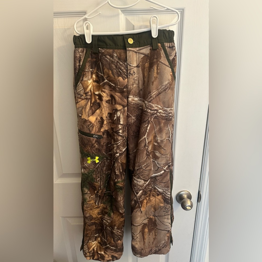 Under Armour Boys Cold Gear Youth Camo Infrared Scent Control Hunting Pants YS